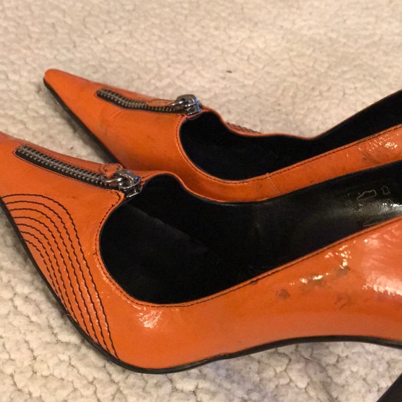 Sporty Orange pumps - Picture 5 of 5